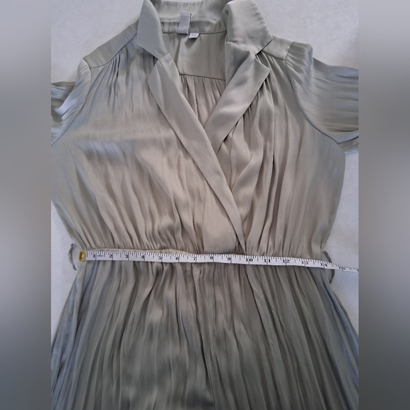 Joie/ Elegant Sage Green Jumpsuit/ Pleated/ Size US S - Picture 15 of 16